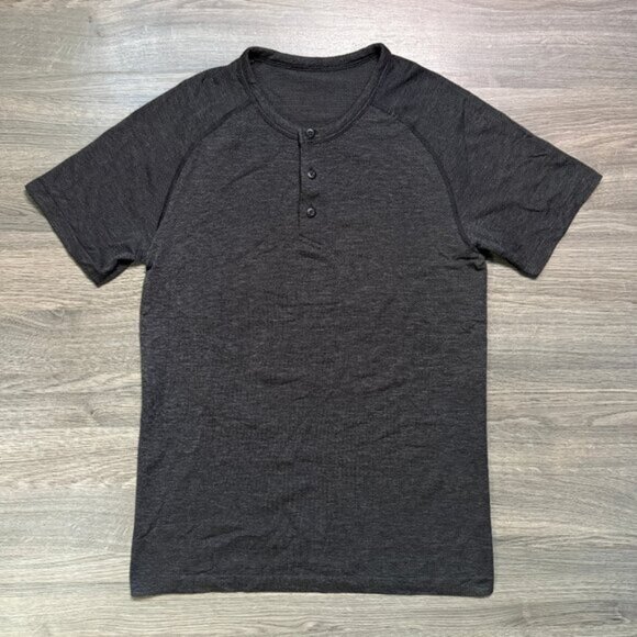 Lululemon Men's Metal Vent Tech Short Sleeve Henley 2.0 - Black - Picture 2 of 8